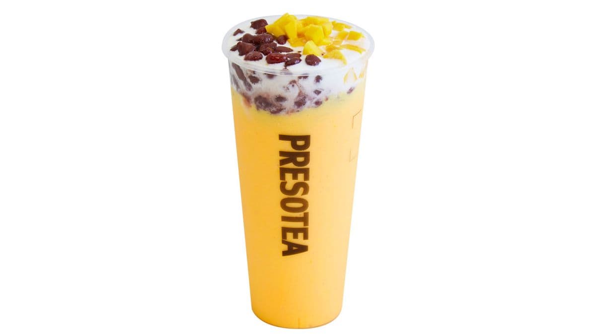 Fresh Mango Coconut Slush with Red Bean / Frappé glacé mangue fraîche, avec lait de coco et fèves rouges