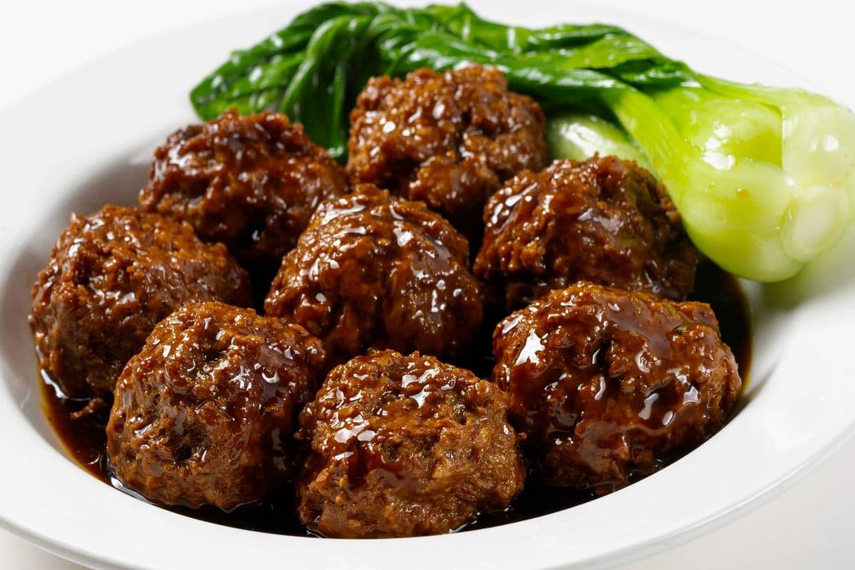 504B. Shanghai Braised Meat Balls(8)獅子頭