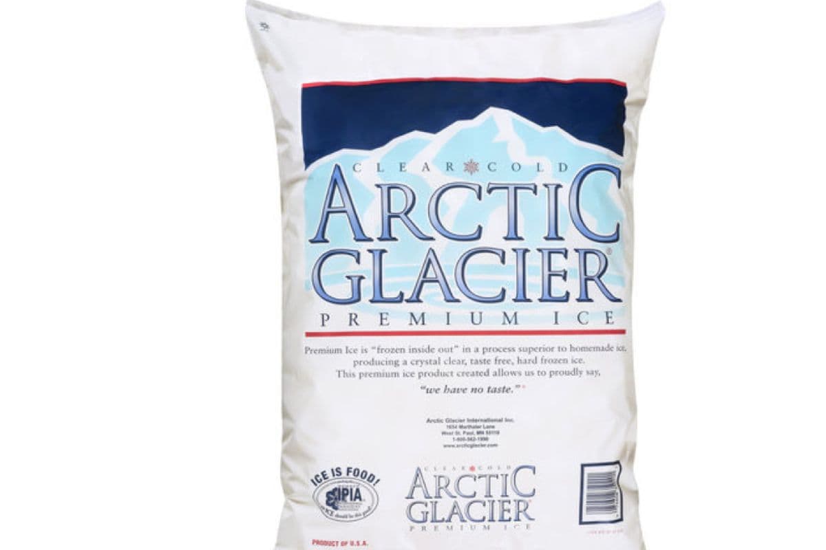 Arctic Glacier Cubed Premium Ice (2.70KB/5.95LBS)