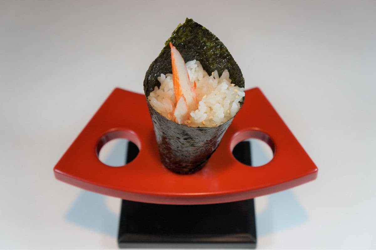 106. Crab Hand Roll (1 pc)