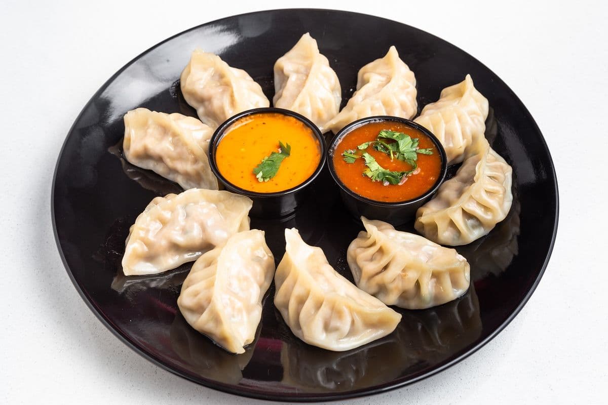 Steam Momos (8 Pcs)