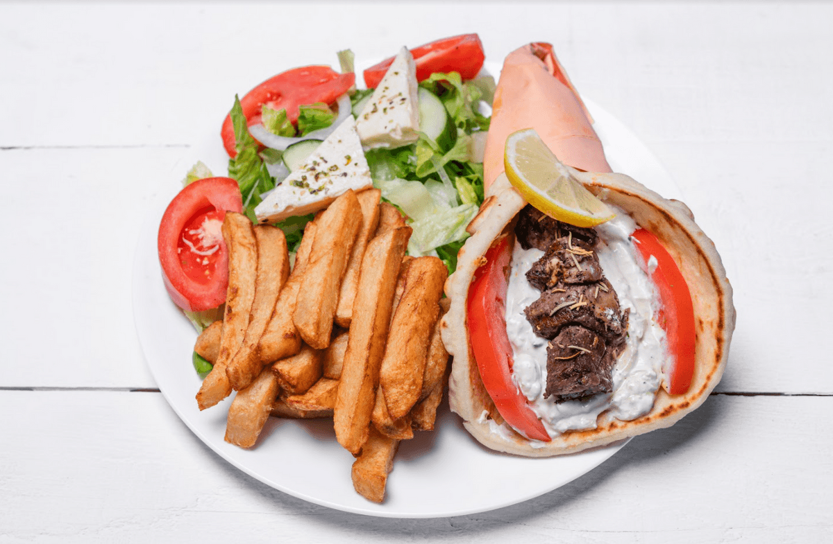 Assiette de pita a l’agneau / Lamb Pita Plate
