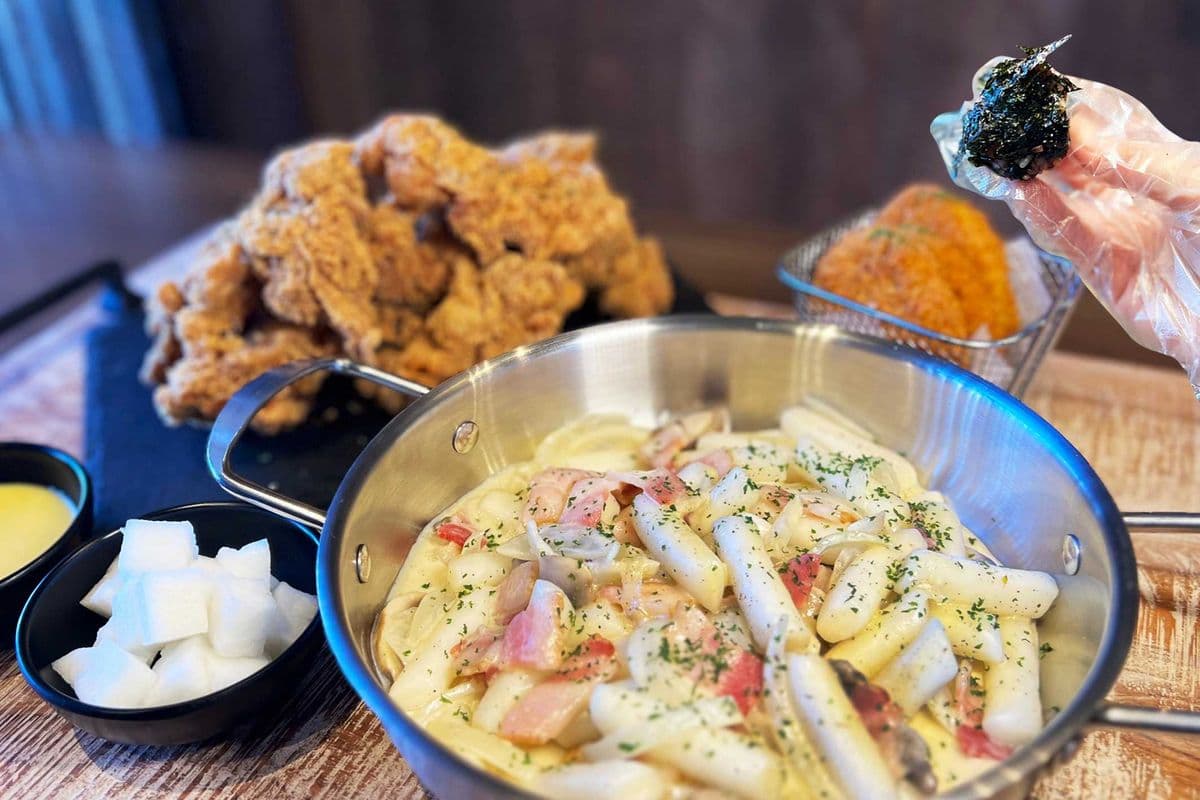[Cream C] Cream Tteokbokki + Original Fried Chicken + Sweet Potato Croquettes or Self-Rice Balls