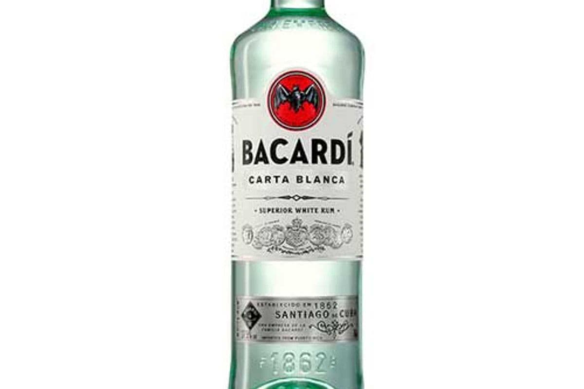 Bacardi White (1 x 750 ml Bottle)