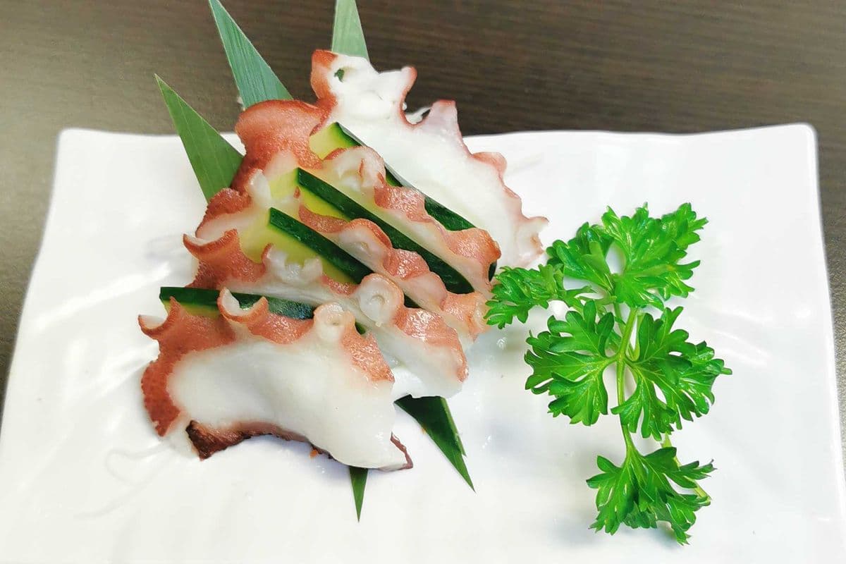 Tako Sashimi (5 pcs)