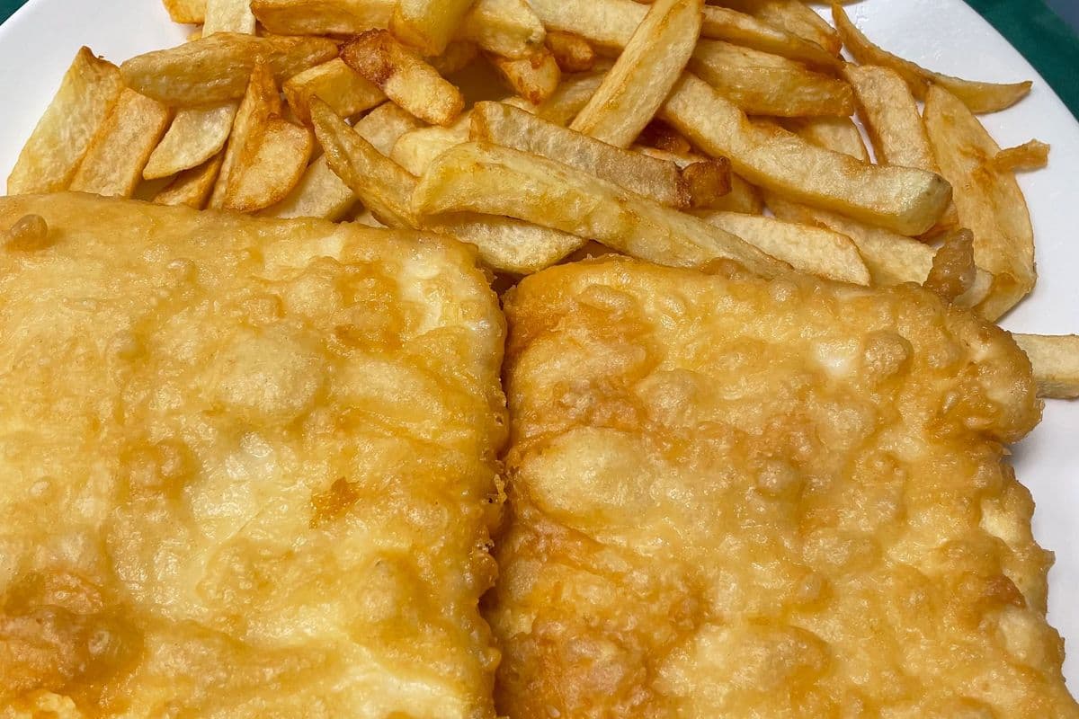 2 Pieces of Halibut with Chips