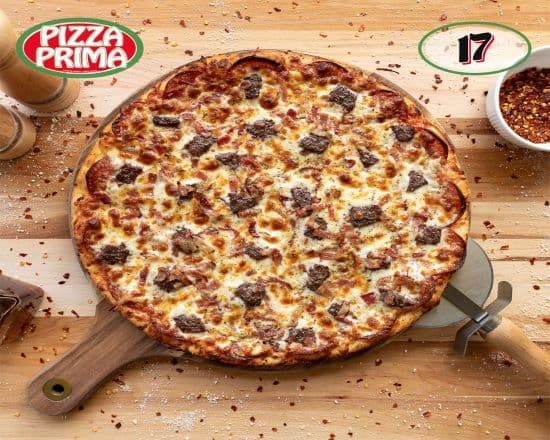 17. Pizza gourmet 10" amateurs de viande / 10" Gourmet Meat-Lovers Pizza