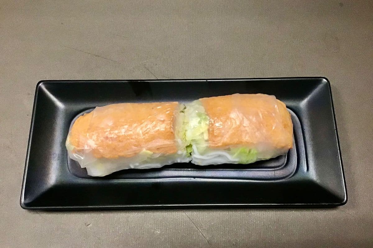 05. Prawn Paste Salad Roll / Chạo Tôm Cuốn (1 pcs)