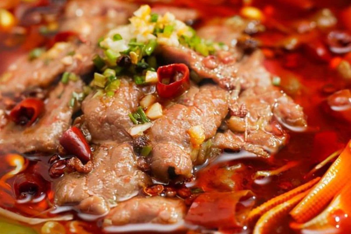 Poached Spicy Slices of Beef (水煮牛肉)