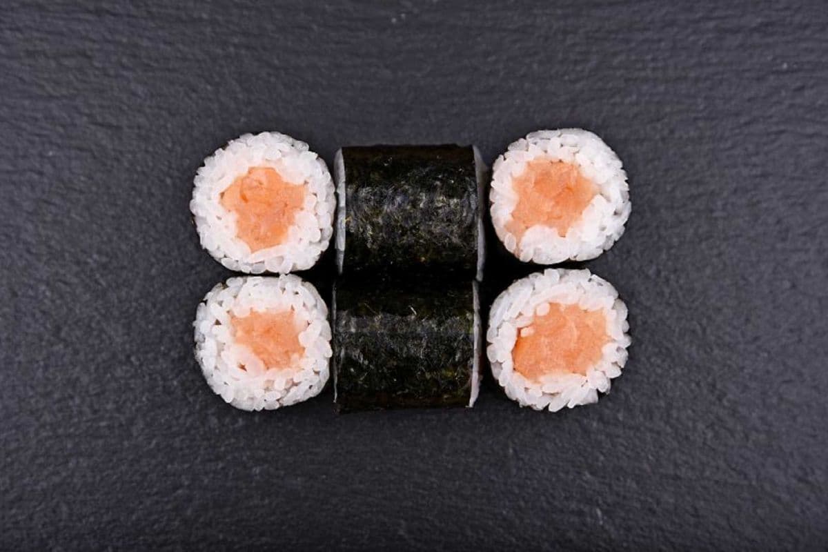 Smoked Salmon Roll
