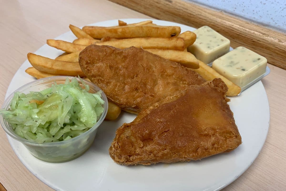 Fish and Chips (2 pcs)