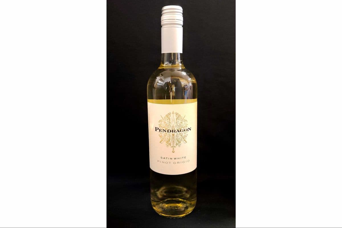 Pendragon Satin White (750 ml) (1 x 750ML)