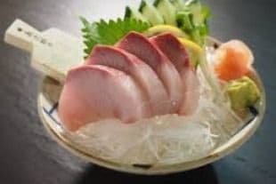 J3. Hamachi Sashimi (3 pcs)