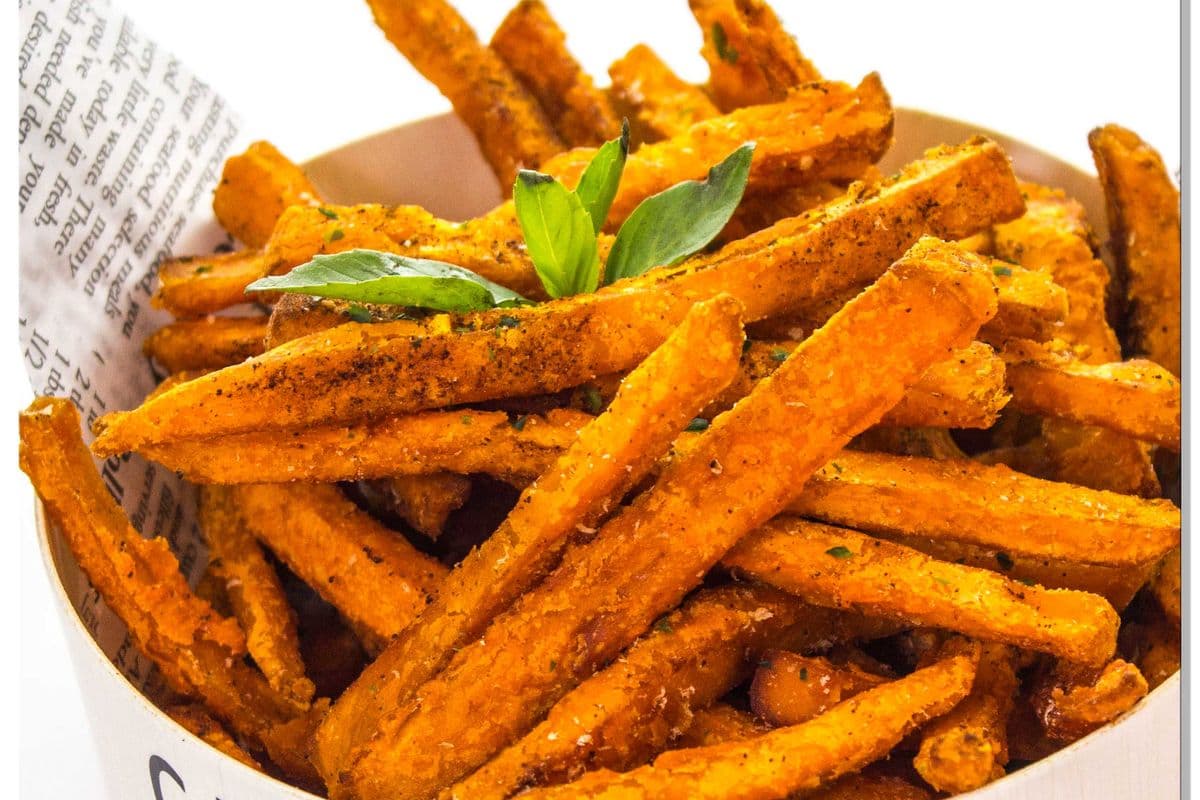 Sweet Potato Fries with Plum Powder 梅粉红薯条