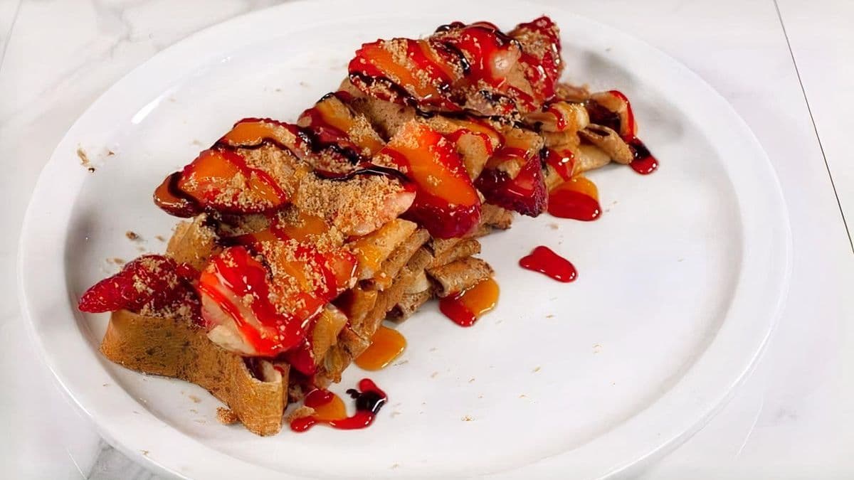 Nutella Fraise / Nutella Strawberry (Crêpe)