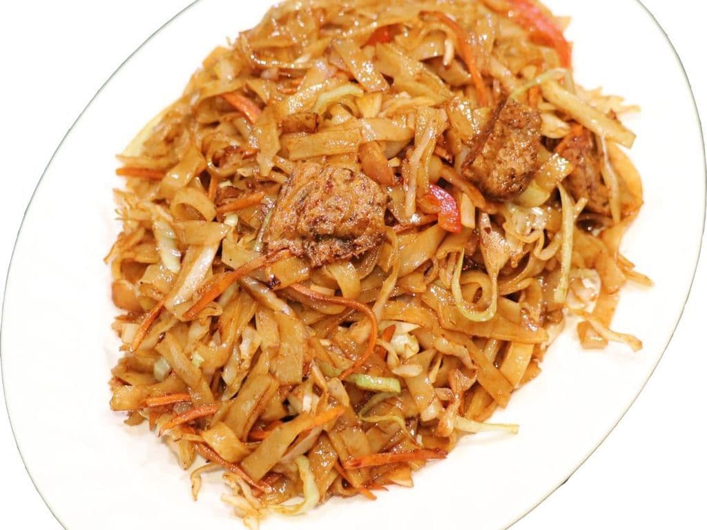 N63 Rice Noodles with Soy-Beef|乾炒素河粉