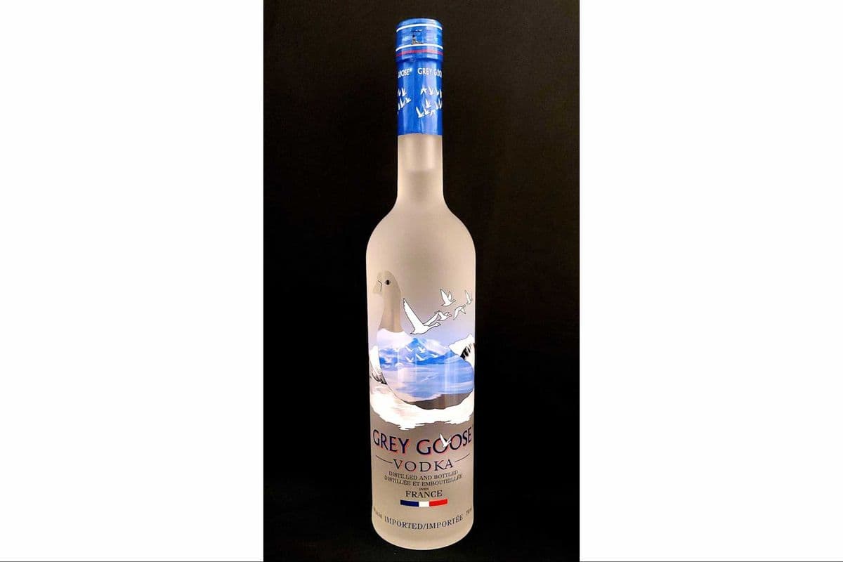 Grey Goose (750 ml) (1 x 750ML)