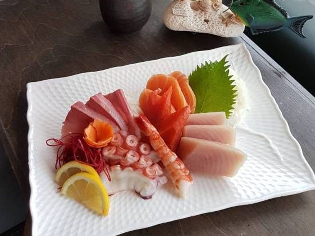 Deluxe Assorted Sashimi