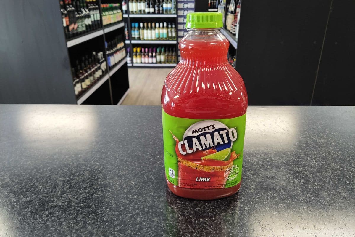 Mott's Clamato - Lime (1.89L Bottle)