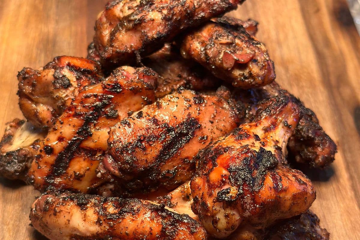 Smoked Chicken Wings - Honey Garlic
