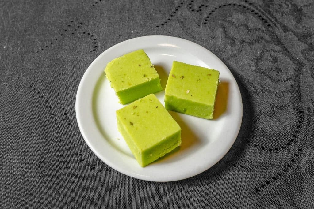 Pista Burfi (LB)
