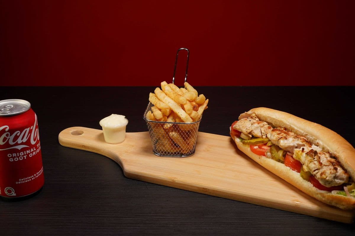 Trio sandwich shish taouk sur charbon de bois