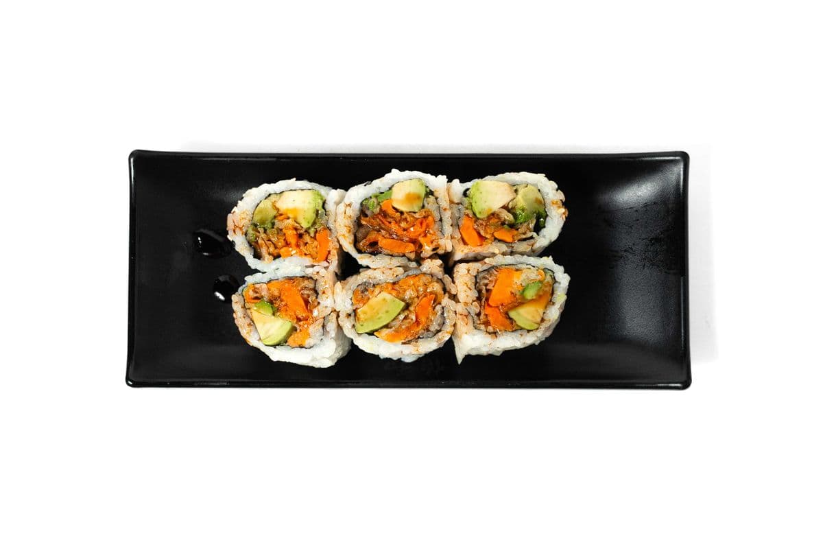 Yam Tempura Avocado Roll (6 pcs)