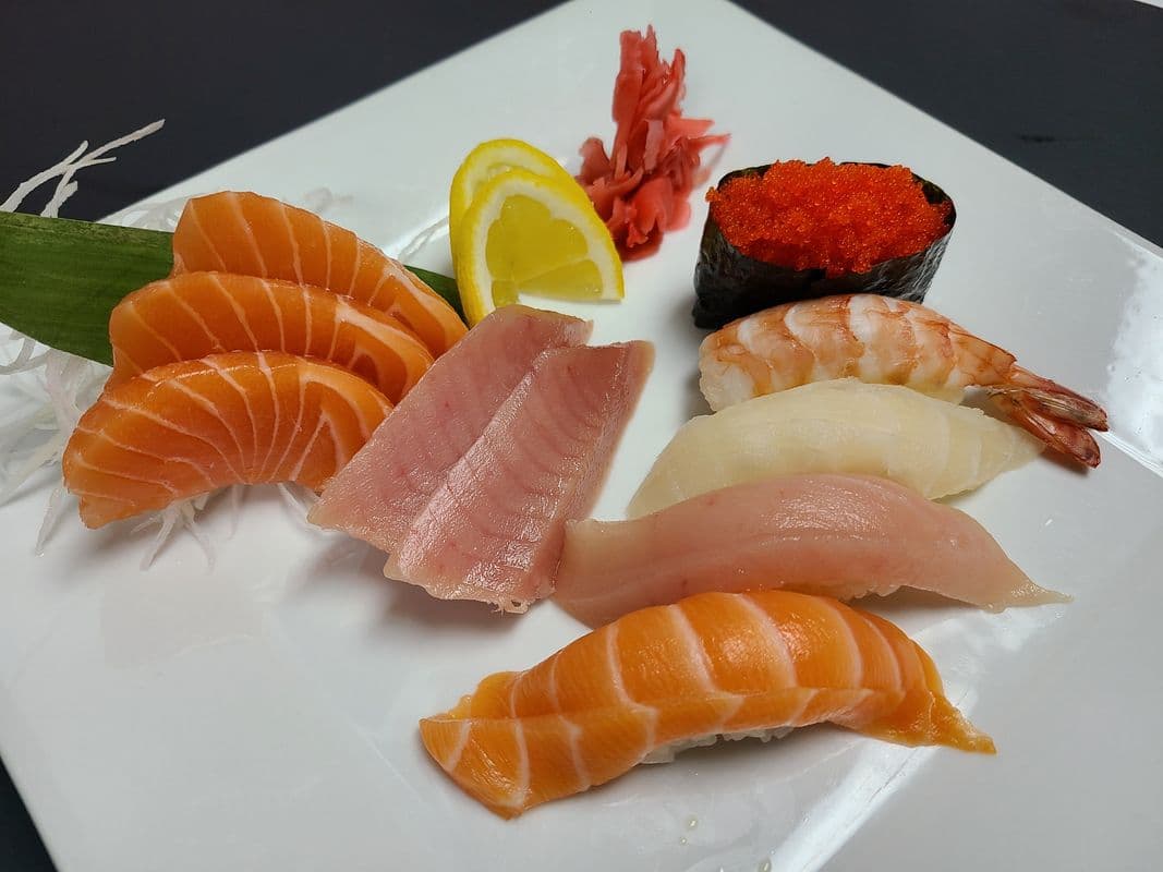 Sashimi Sushi Combo