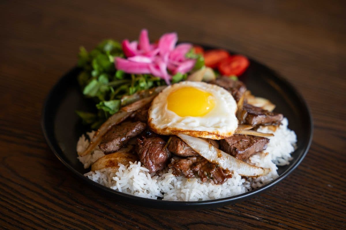 Shaken Beef (Bò Lúc Lắc)
