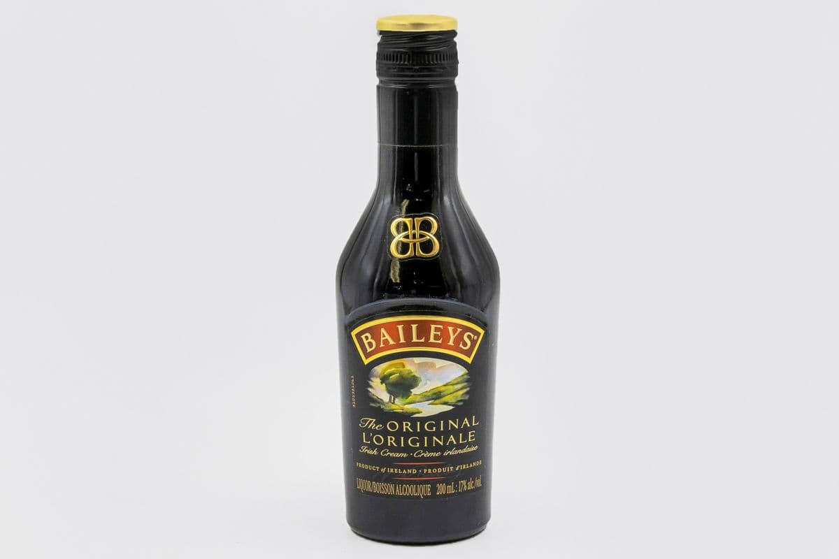Baileys Irish Cream (1 x 200ml)