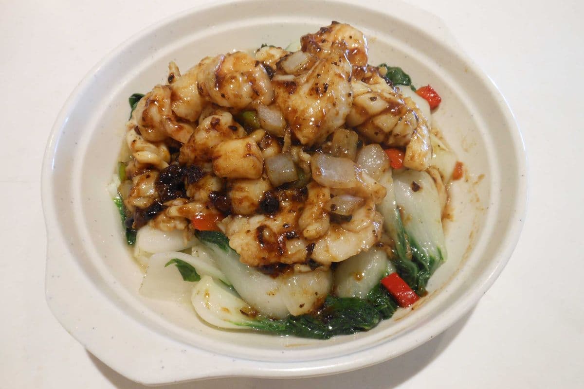 Sauteed Mixed Seafood with Baby Bok Choy in Black Bean Sauce 豉汁海皇白菜苗