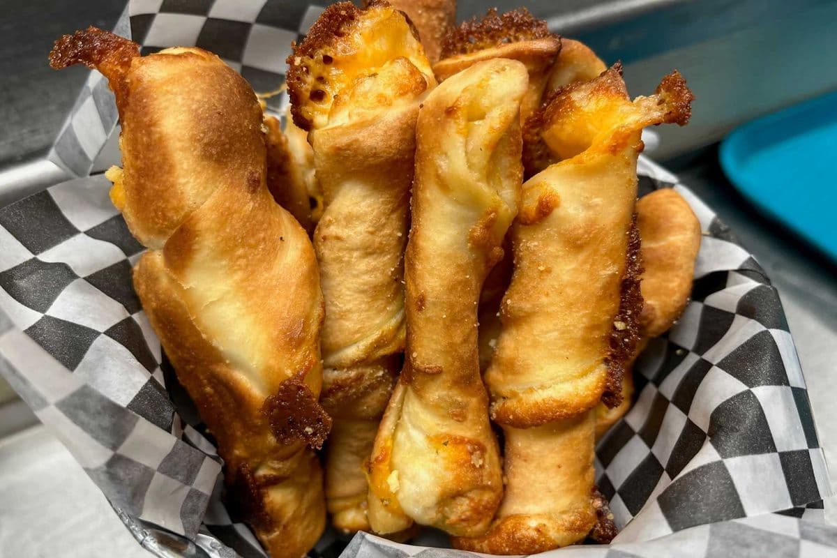 Twisty Bread (10 pcs)