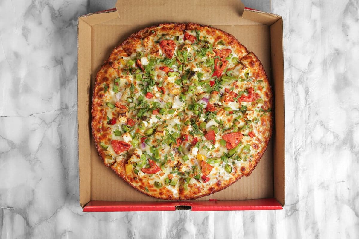 MEDIUM Tandoori Chicken Pizza