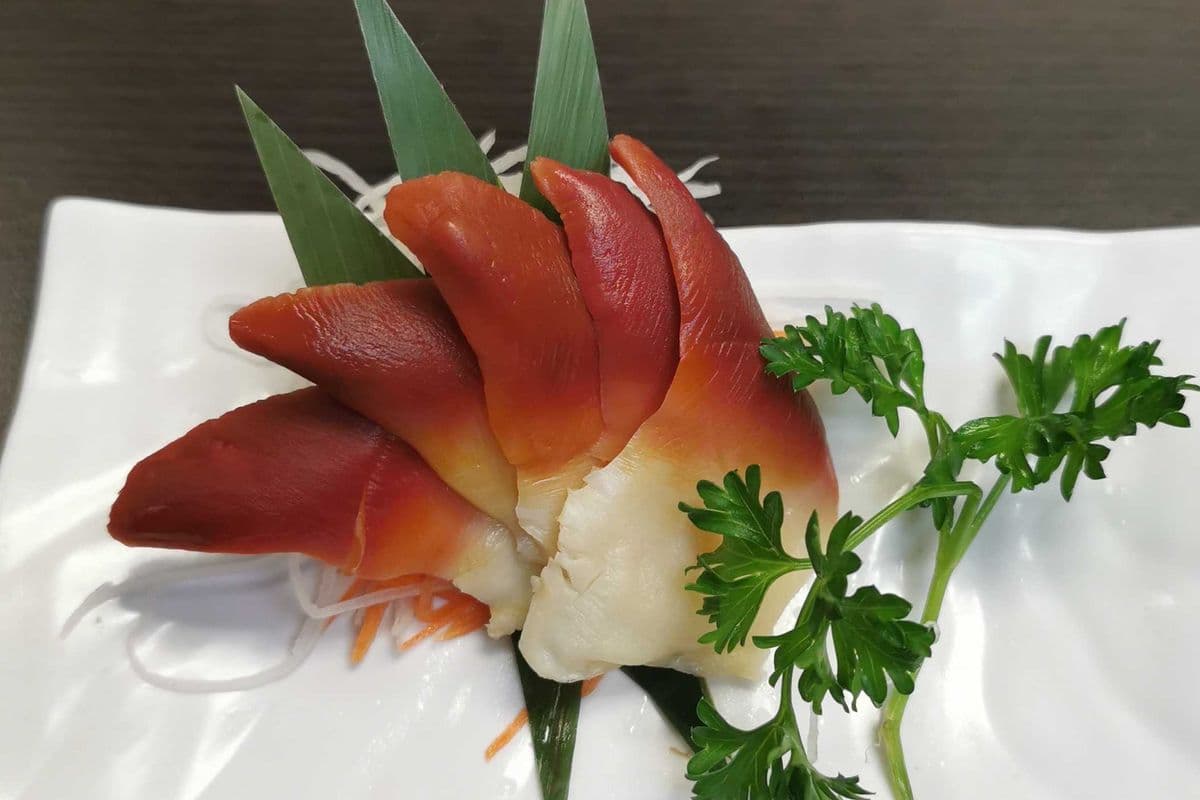 Surf Clam Sashimi (5 pcs)