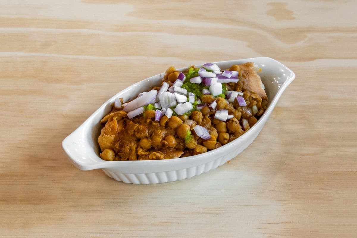Samosa with Chana