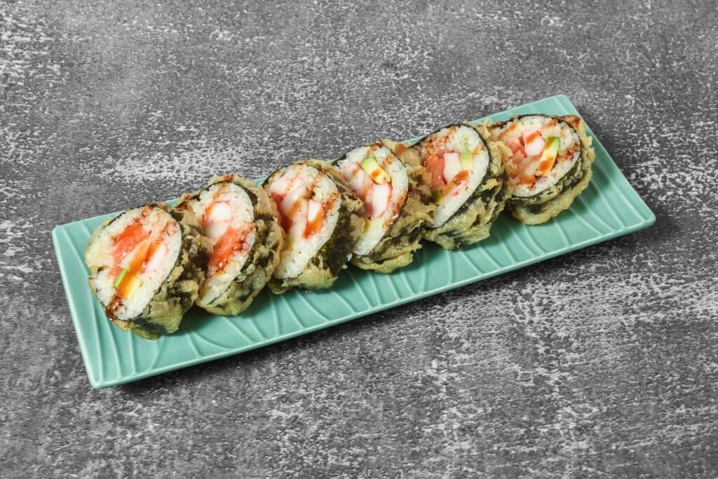 R29. Yummy Roll  (6 pcs) (Deep Fried)