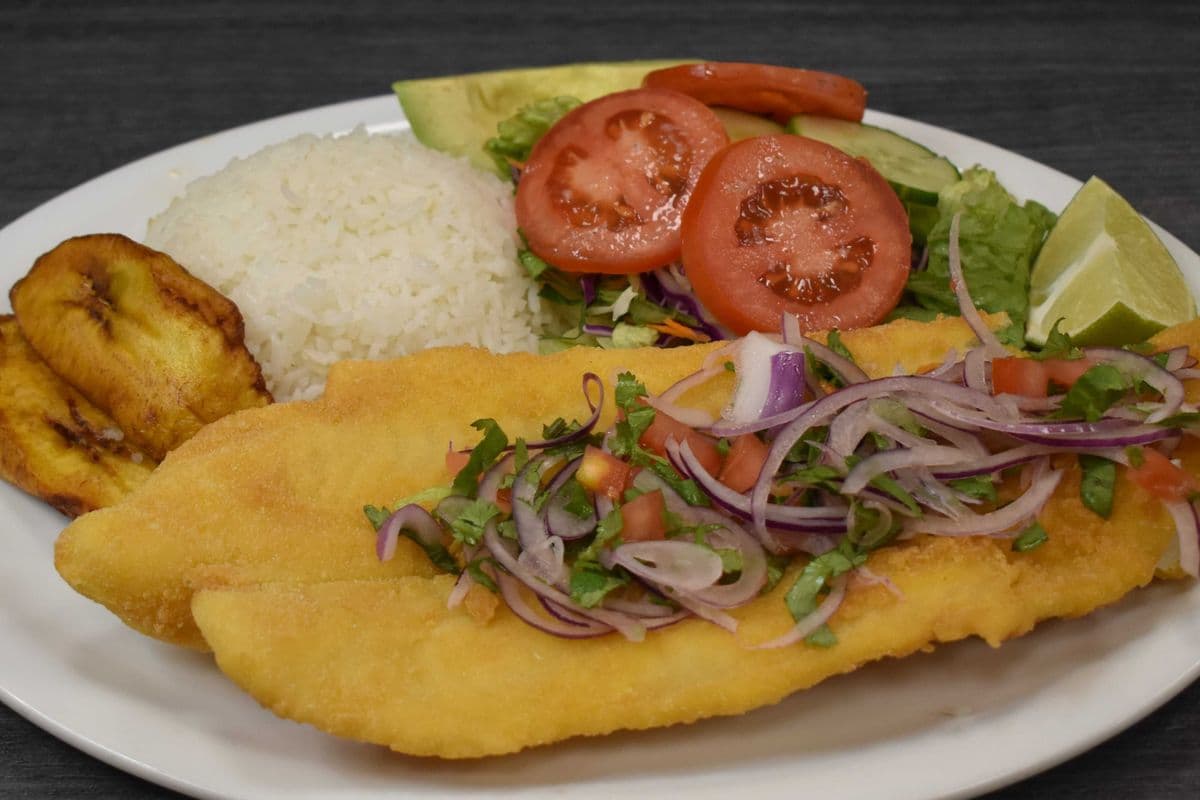 Fried Fish Fillet - Filete de Pescado Frito
