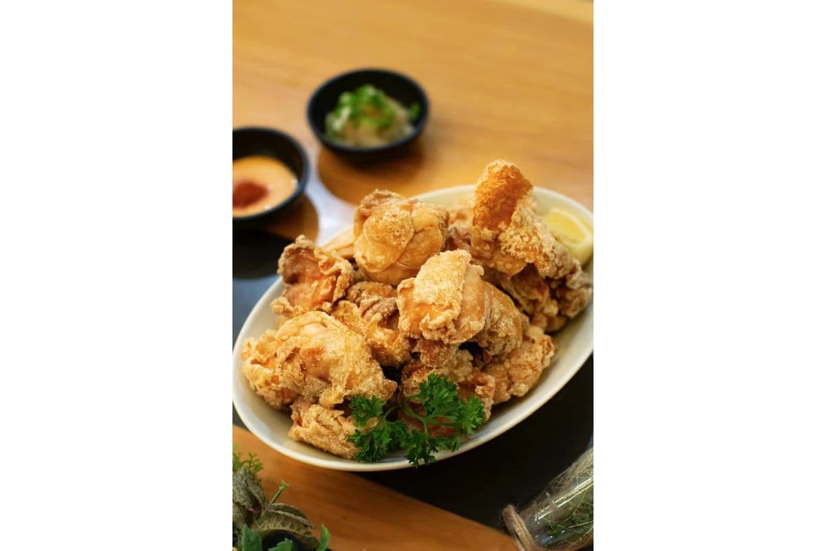 Chicken Karaage Family Pack 唐揚炸雞家庭分享餐 (附辣醬, 橘柑和風醬)
