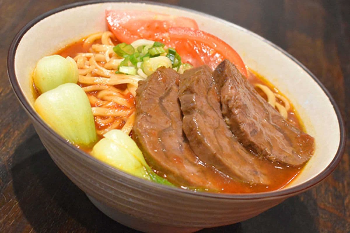 Tomato Beef Noodle Soup 番茄牛肉湯麵