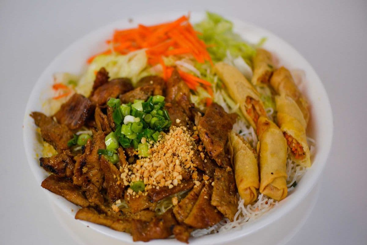 41. Vermicelli with Char-Broiled Pork and Spring Rolls - Bun Thit Nuong Cha Gio