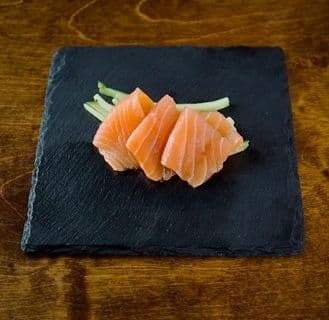 Salmon Sashimi 3pc