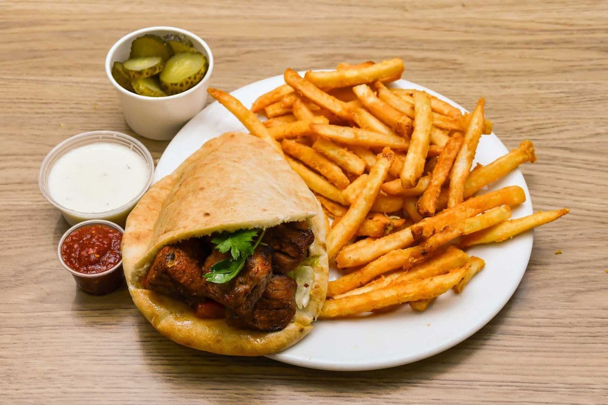Lamb Pita Sandwich Combo