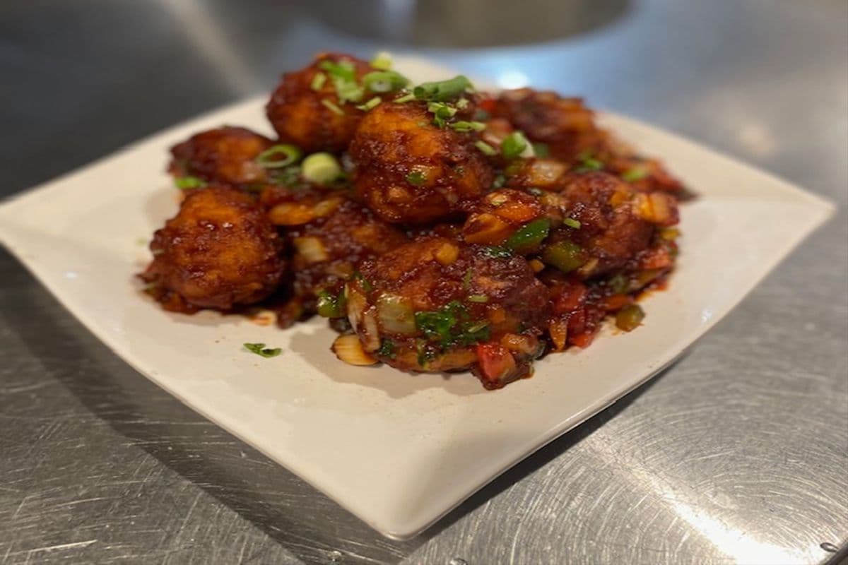 Manchurian Style Momo (8pc)