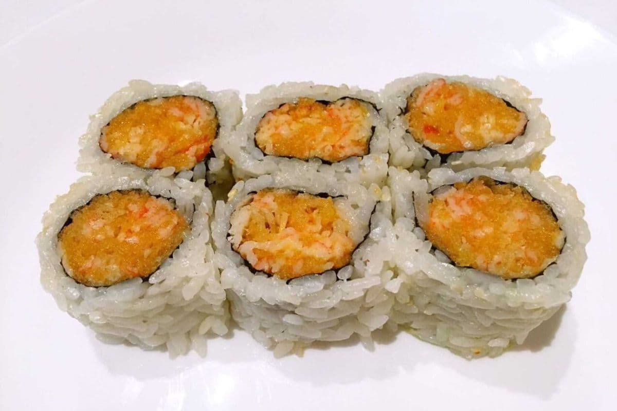 C23. Crispy Spicy Crabmeat Roll (6 pcs)