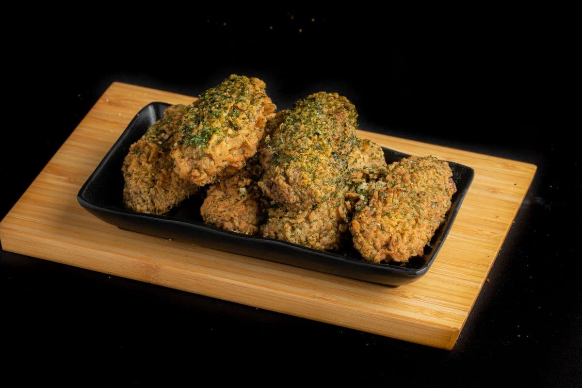 AP6. Fusion Chicken Wings 新派雞翼