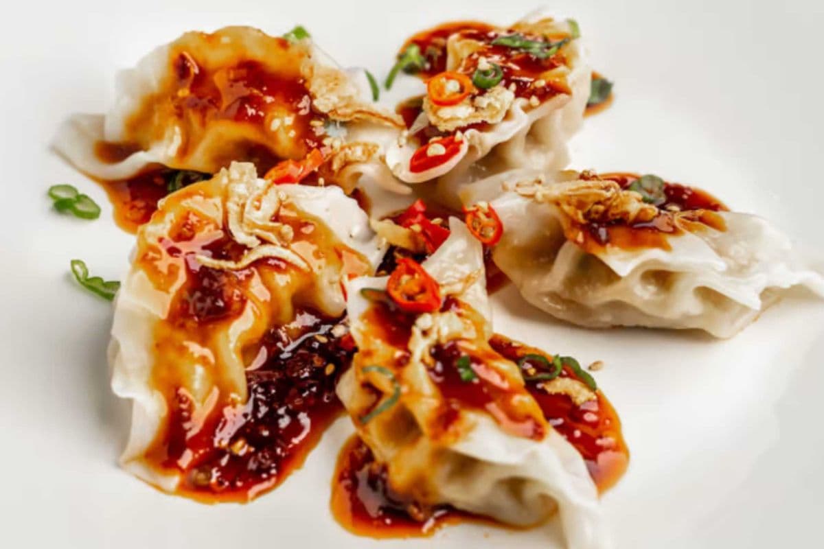Chili Dumplings (Banh Bao Ot)