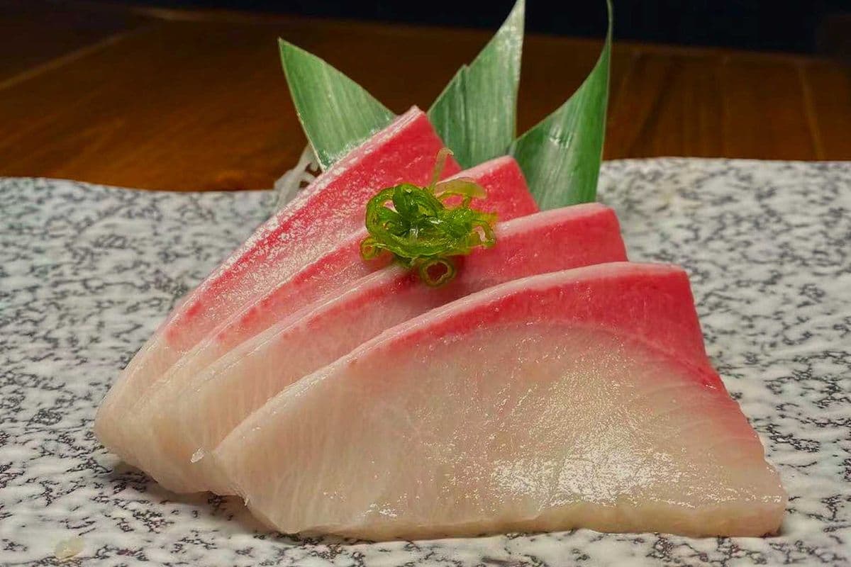 Yellowtail (Sashimi 4 pcs)