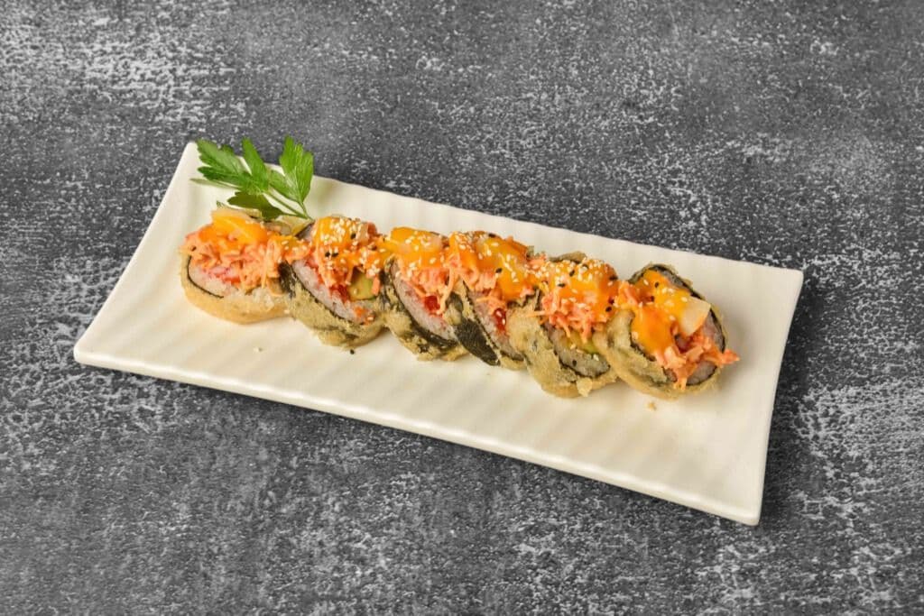 M30. Golden Volcano Roll (5 pcs)
