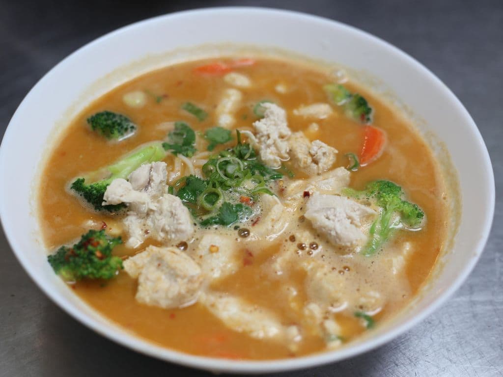8 . CHICKEN SATAY PEANUT NOODLE SOUP