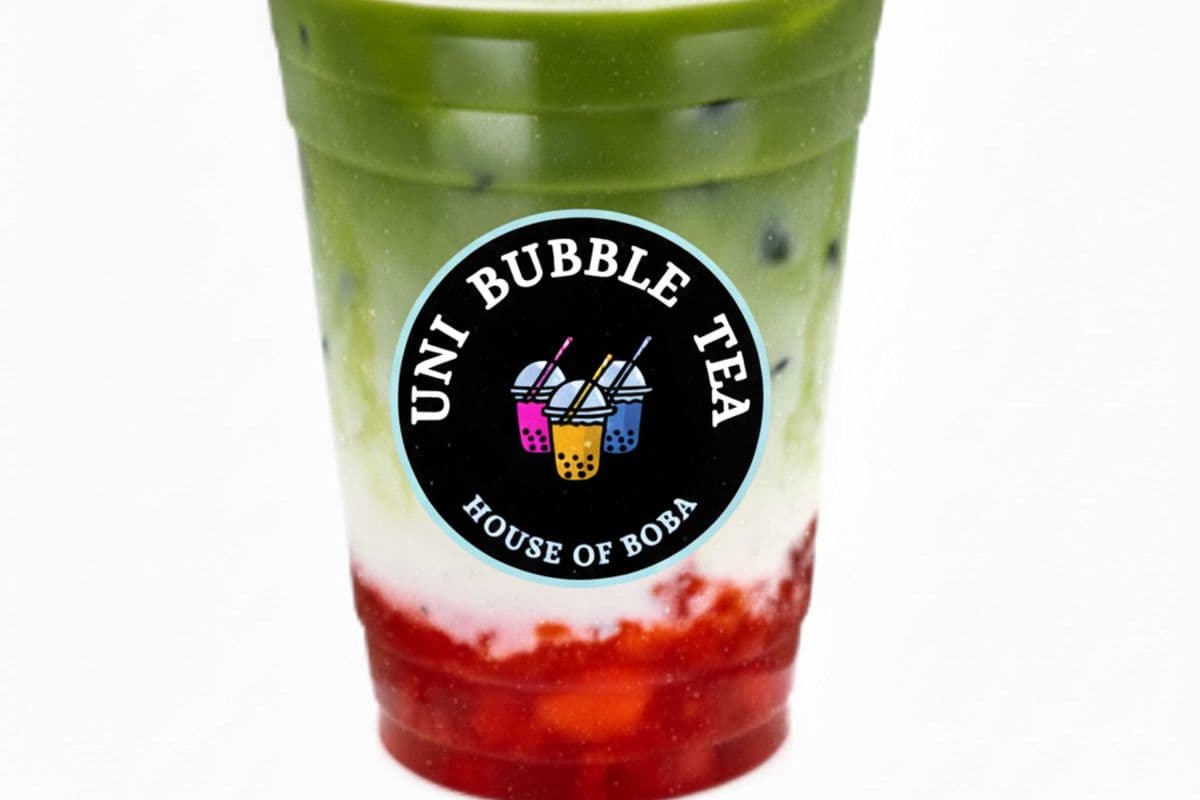 Strawberry Matcha Latte (700 ml)